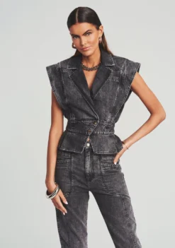 Jackie Vest -Women Clothing Shop 220111 Retrofete eComm Set2 SHOT 78 5421 scaled