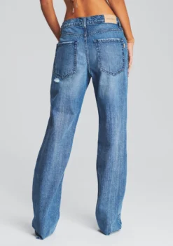 Chris Low Rise Jean -Women Clothing Shop Ecommerce Crop 211201 eComm 78 4419 scaled