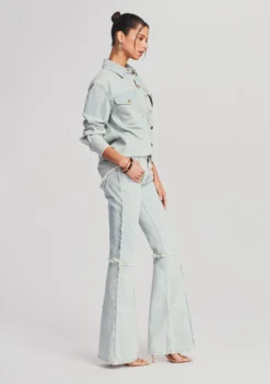 Doreen Shirt -Women Clothing Shop Ecommerce Crop 220803.RETROFETE SET1 SHOT 14 0108 eComm scaled