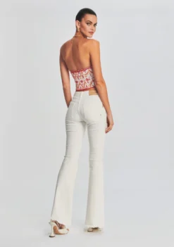 Moore Mid Rise Flare Jean -Women Clothing Shop Ecommerce Crop 221115 Ecom SET1 SHOT 40 6501 091ecae4 e1b0 4b74 8f70 6c2d1d5892a8 scaled