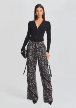 Geo Rib Knit Bodysuit -Women Clothing Shop Ecommerce Crop 23 09 21 GEOBODYSUIT JANECARGOPANT GREYLEOPARD 482 ECOMM 70a1fe71 5682 4219 b3c8 dfd9f3c8f81c scaled