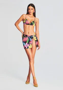 Chris Bralette -Women Clothing Shop Ecommerce Crop 230516 SET2 SHOT 07 0615 eComm scaled