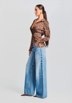 Olsen Silk Top 7 Olsen Silk Top -Women Clothing Shop Ecommerce Crop 230718 SET2 OLSENTOP MONETBRA 4283 ECOMM scaled