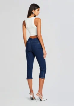 Padma Capri Jean -Women Clothing Shop Ecommerce Crop 24 02 16 EUDORATOP WHITE PADMAJEAN DEEPSEA 580 ECOMM scaled